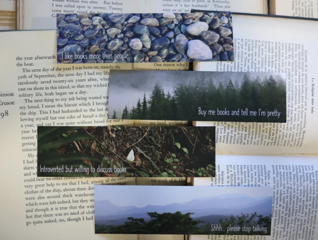 Introvert bookmark set